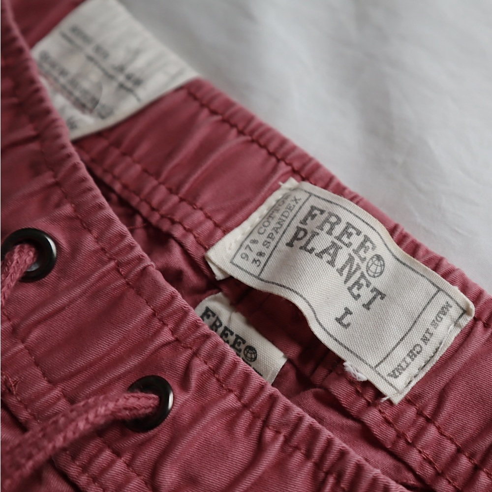 FREE PLANET PANTS - Picture 6 of 8